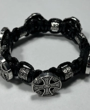 Celtic Heritage - Fekete fonott férfi karkötő ezüst színű Kelta keresztekkel