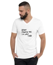 Férfi Prémium V-Nyakú Póló - Don't Follow Me Statement Edition