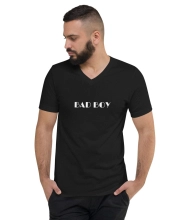 Férfi Prémium V-Nyakú Póló - Bad Boy Statement Edition