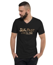 Férfi Prémium V-Nyakú Póló - Sail Fast Live Slow Gold Edition