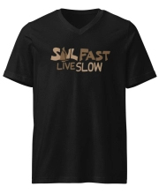 Férfi Prémium V-Nyakú Póló - Sail Fast Live Slow Gold Edition