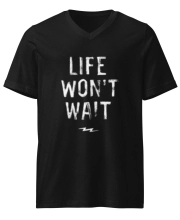Férfi Prémium V-Nyakú Póló - Life Won't Wait Statement Edition