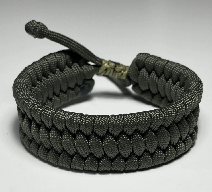 Andrew Tactical Scale – Extra Sűrű Keki Fonott Férfi Karkötő Textil Kapoccsal