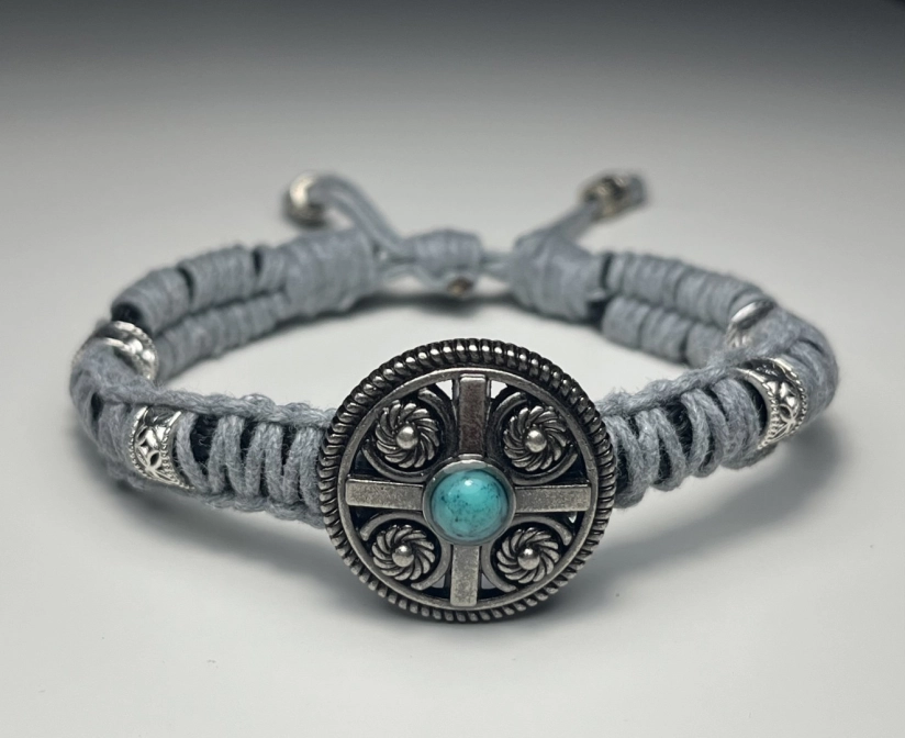 Ink2be Prémium Kézzel Csomózott Karkötő - Celtic Shield Turquoise & Silver Edition